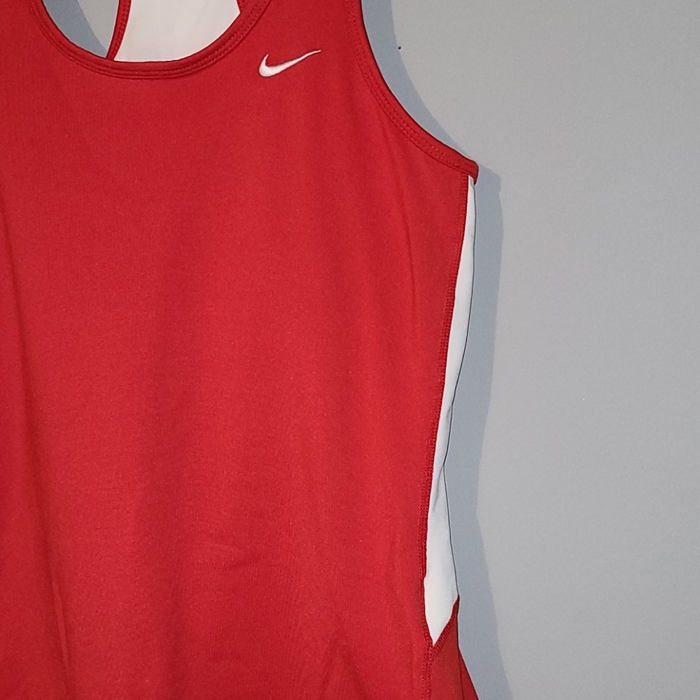 Nike sports tank - Picture 4 of 7